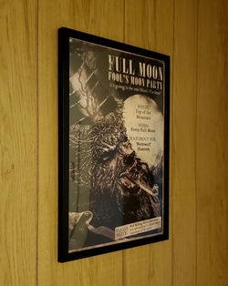 Framed Novelty Werewolf Full Moon Party Poster Halloween Horror Decor (13" x 17.5")