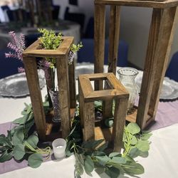 3  Wood Centerpieces (not Included Accesorios) 