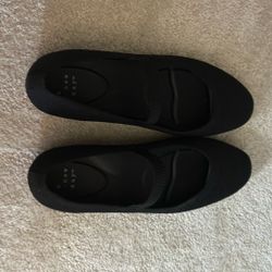 Black Shoes 