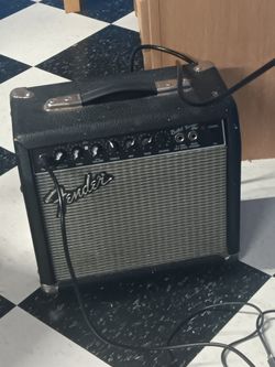 Fender amplifier Bullet Reverly 23 Mile and Card and Macomb Township
