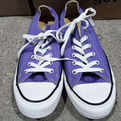  Converse Chuck Taylor All-Star Lo Sneakers Electric Purple 