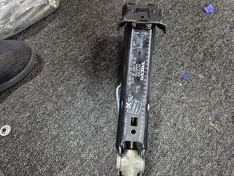 Volvo Jack Stand