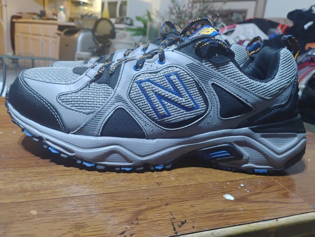 Men's New Balance Trail Running Shoe Size 10 $25