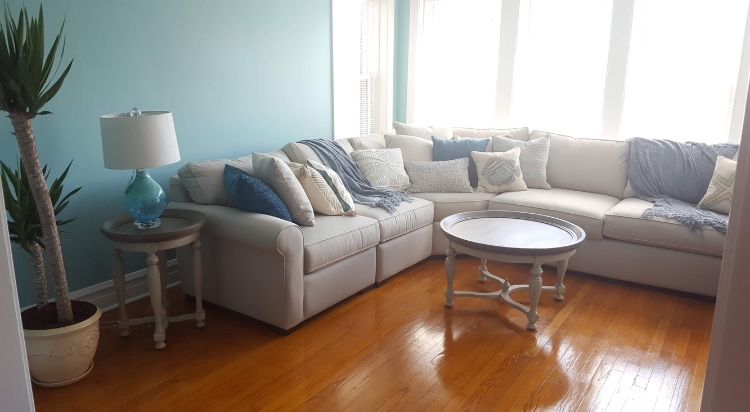 Macys sectional Sofa - Pick Up 12/1/25  -  12/15/25