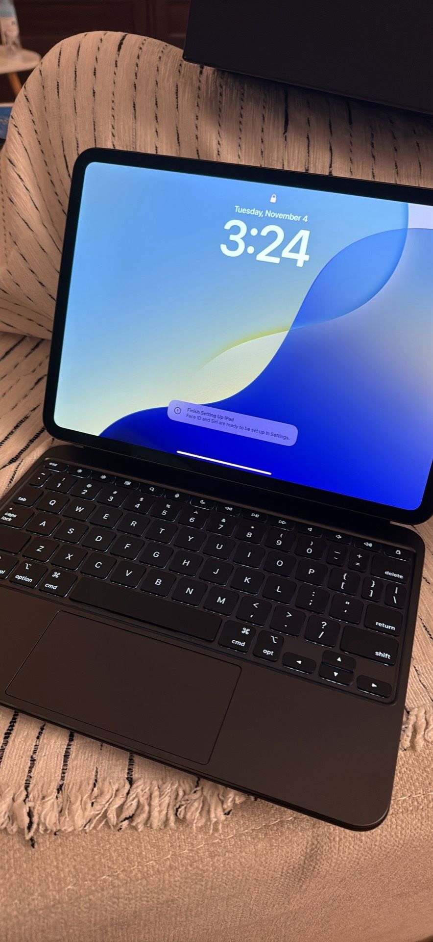 iPad Pro 11’ 256GB M4 Brand New With Magic Keyboard