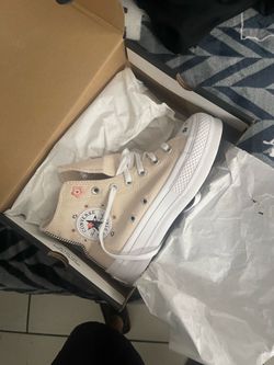 Chucks converse platforms 6.5 women’s