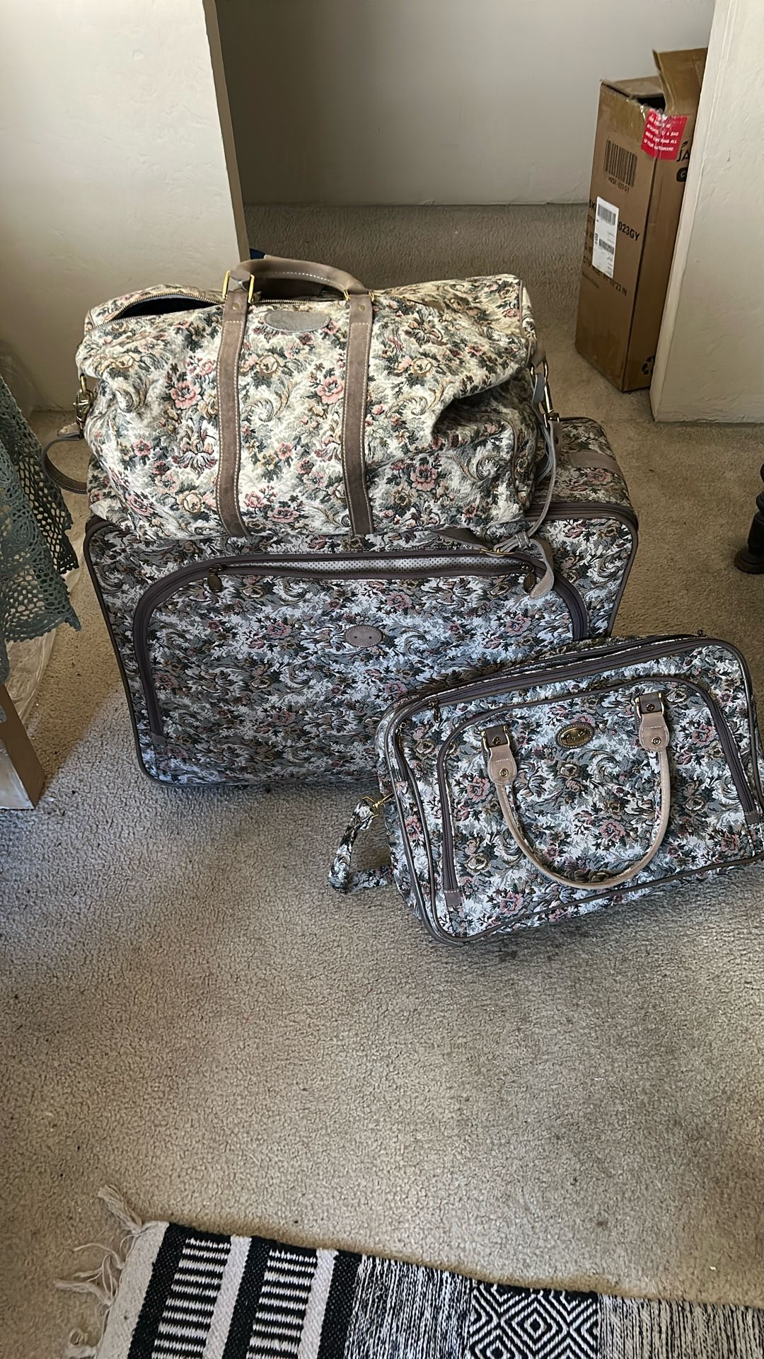 Ricardo Beverly Hills Luggage Set