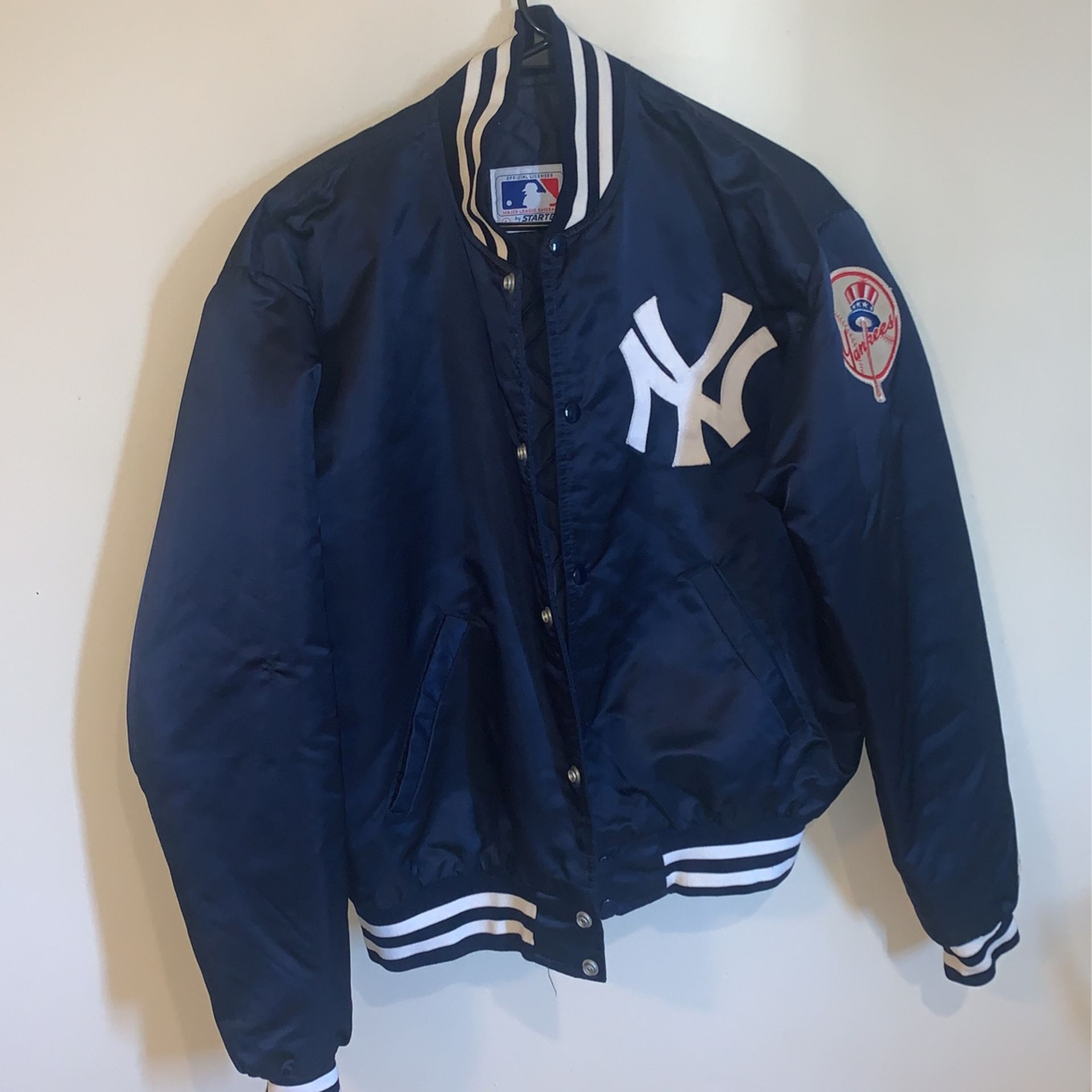 Yankee Vintage Starter Jacket Size Large MLB Official License