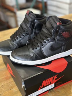 Jordan 1 Black Satin