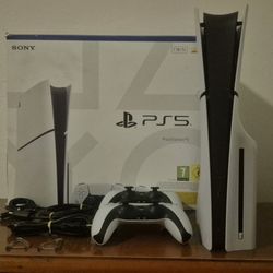 Play Station 5 Slim