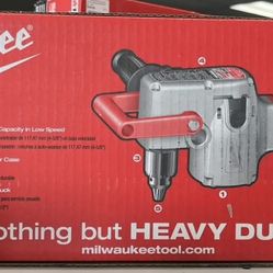 (66820) MILWAUKEE HOLE HAWG DRILL