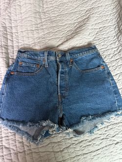 New Levi’s shorts
