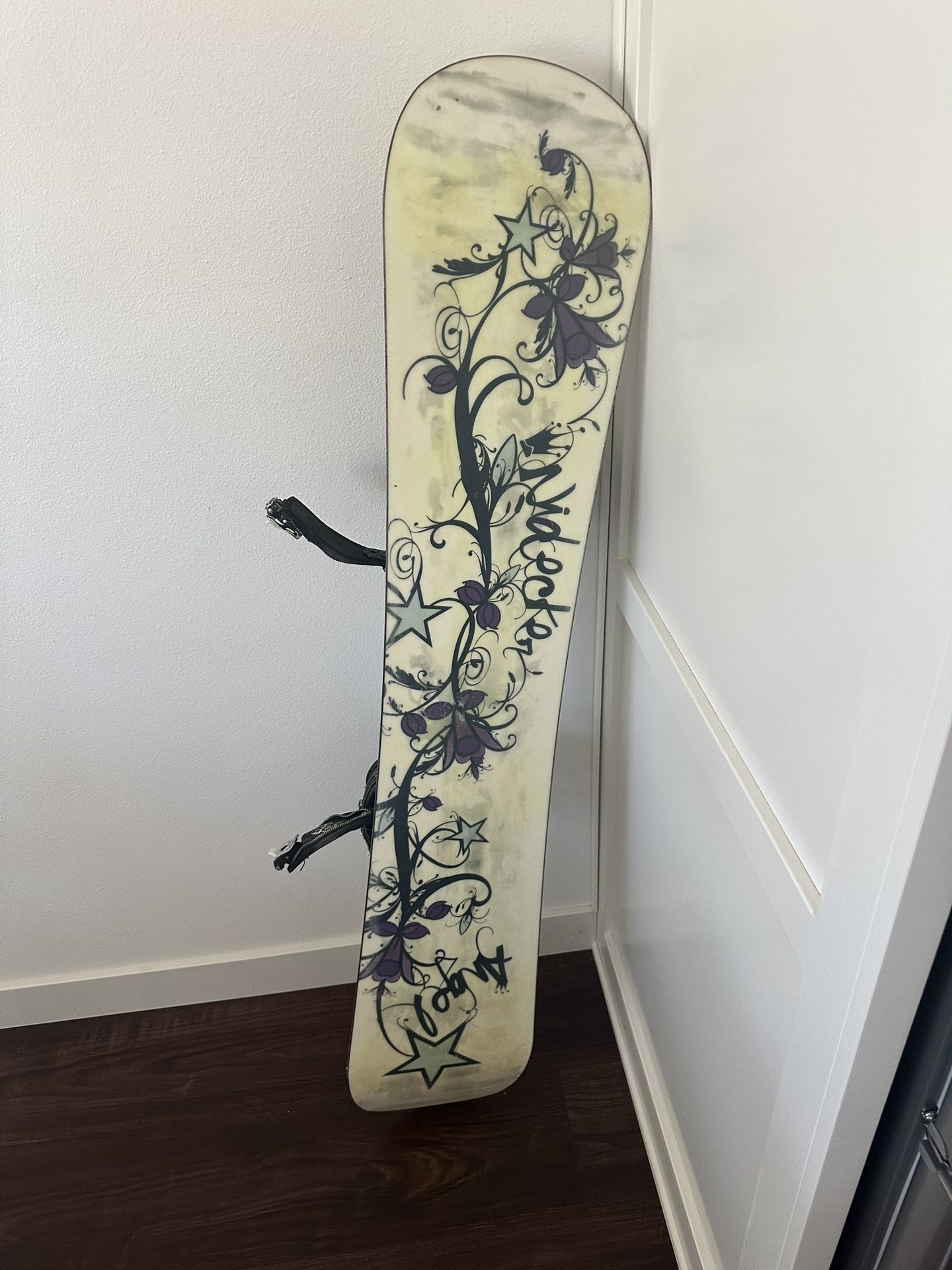Women’s Snowboard