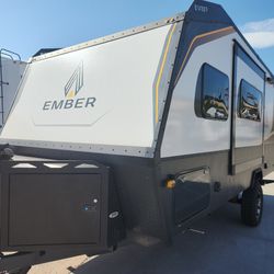 Just In! 2022 EMBER OVERLAND 171FB