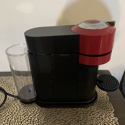 NESPRESSO MACHINE