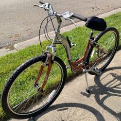 (YES IT'S STILL AVAILABLE) 700C Aluminum Fuji Monterey 1.0 Hybrid Step Thru Bicycle 