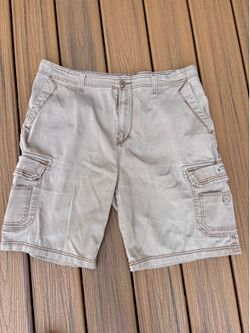 Khaki men’s shorts - size 40