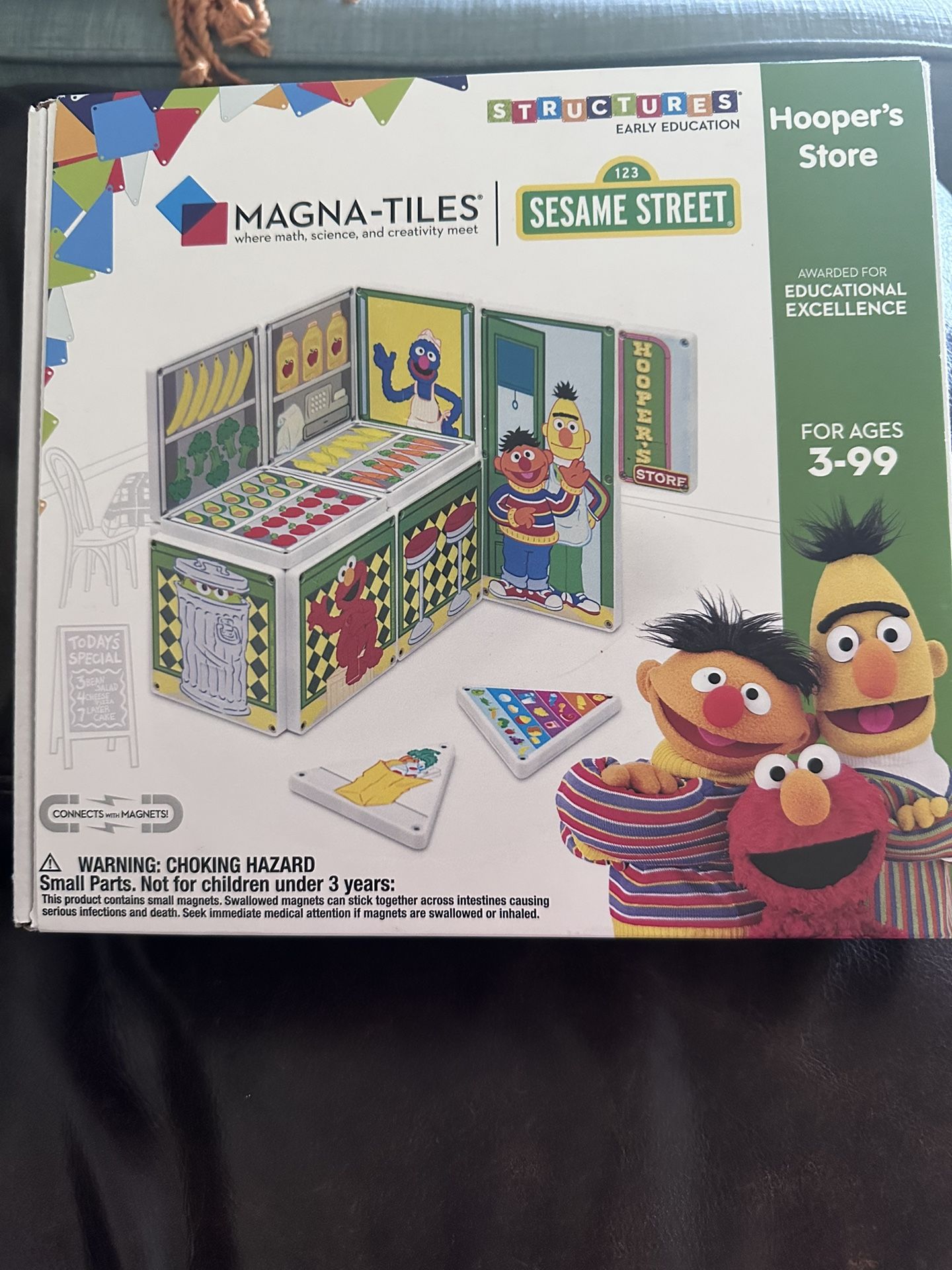 Sesame Street Magnatiles