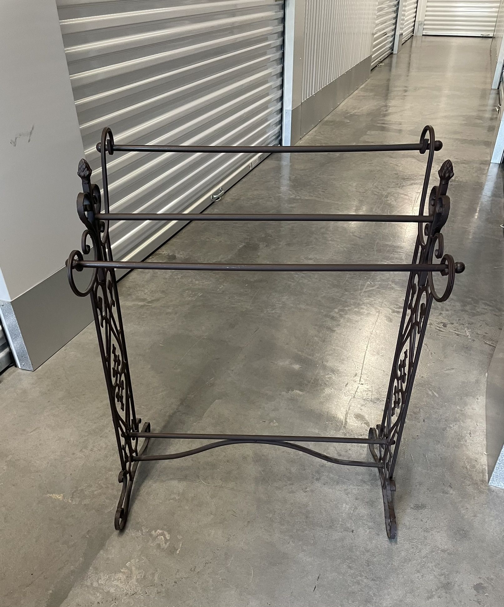 Quilt/Towel Rack