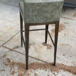 🔥 Amisco Commercial Bar Stools – 20 Available – $100 Each (Retail $350–$700+) 