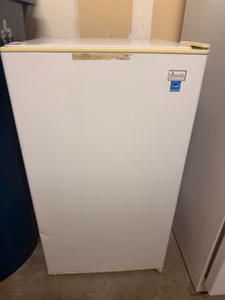 Avanti Energy Star Mini Refrigerator