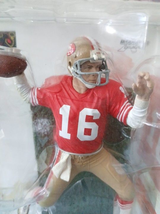 JOE MONTANA LEGENDS FIGURE 2006