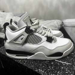 Jordan 4 Military Blacks