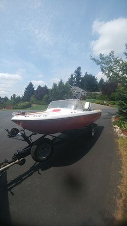 Vintage 1966 glastrom fiberglass boat
