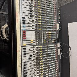 Allen And Heath mixer board 