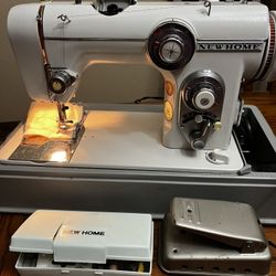 Janome New Home Sewing Machine Model 672 With Pedal And Case