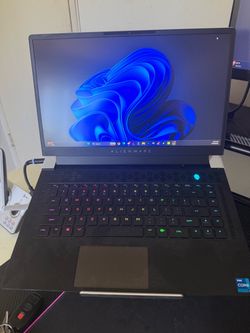 Alienware x15 R1 white 360hrtz 1.5 TB SSD