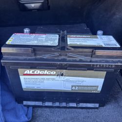 Ac Delco car Battery 