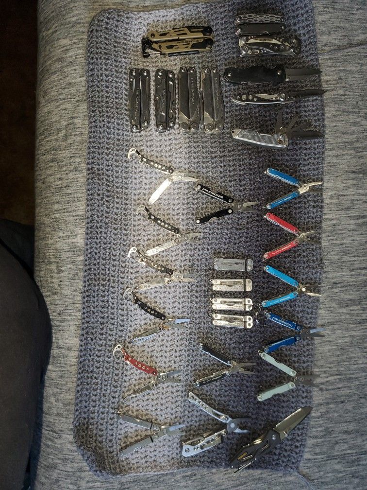 Knives and multi-tool lots for sale