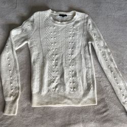 Banana Republic off white sweater size small