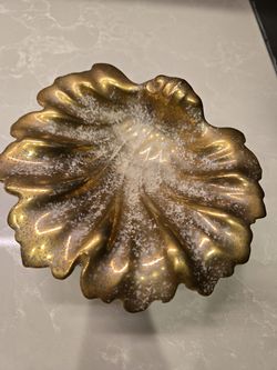 Vintage gold-toned Ceramic Shell Trinket Dish