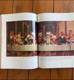 HOLY BIBLE WITH LAST SUPPER COVER. CLASSIC RELIGIOUS GIFT //CATHOLIC EDITION