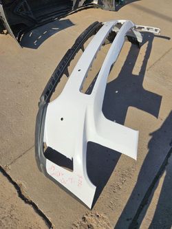 Kia telluride front bumper Oem