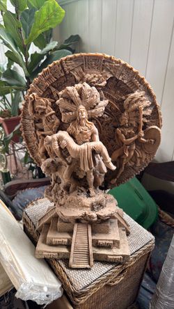 Aztec statue