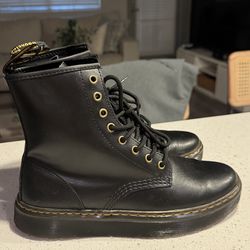 Dr.Marten Zavala boots US 8m