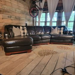 Comfy leather sectional sofa