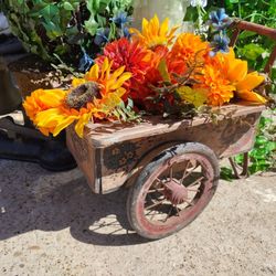 Antique Vintage Wagon Planter 