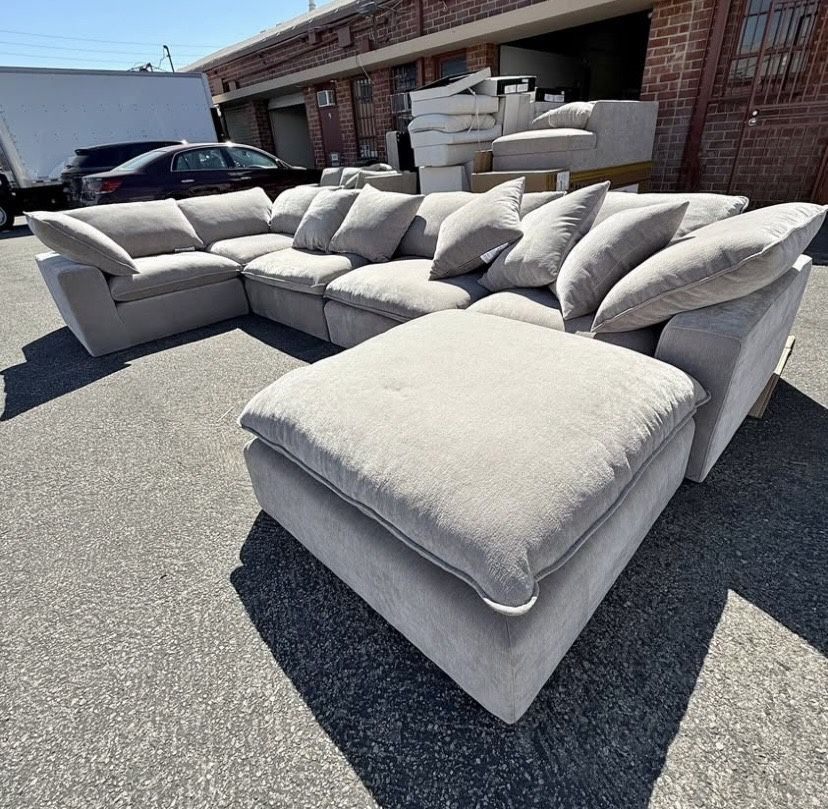 Light Grey Fabric Modular Sectional (Delivery Is Available)