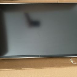 Monitor 27” - LG 4K IPS 60Hz 27UD68