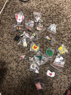 Set of 20 Disney pin
