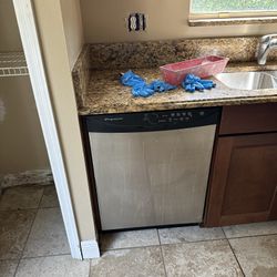 A Very Nice Dishwasher Firgidare