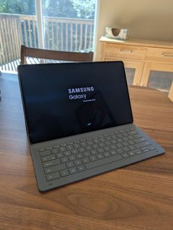 Samsung S11 Ultra 256 GB tablet with Samsung slim keyboard cover