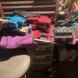 1 Router Craftsman One Skill Belt Sander One Ryobi Belt Sander One Arrow Staple Gun Router Comes With Bits
