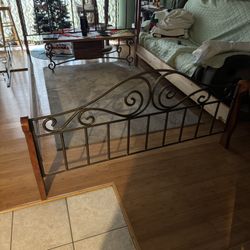 Bed  Frame Queen Metal Like New
