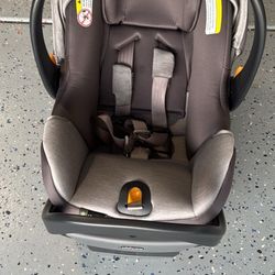 Infant Car Seat - Chico Keyfit30
