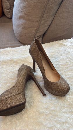 Gold sparkle mesh Jessica Simpson heals